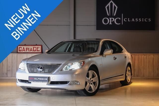 Zilver Occasion 2007 Lexus LS460 President Line Sedan | € 16.950 - Afbeelding 1/4