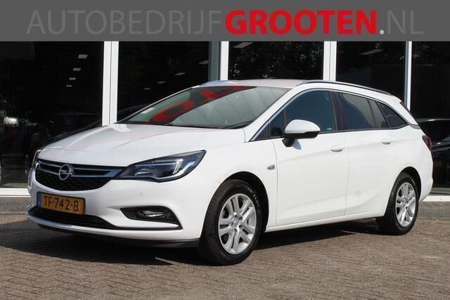 Wit Gebruikt 2018 Opel Astra Edition Stationwagen | € 8.999 (Goede deal) - Afbeelding 1/4