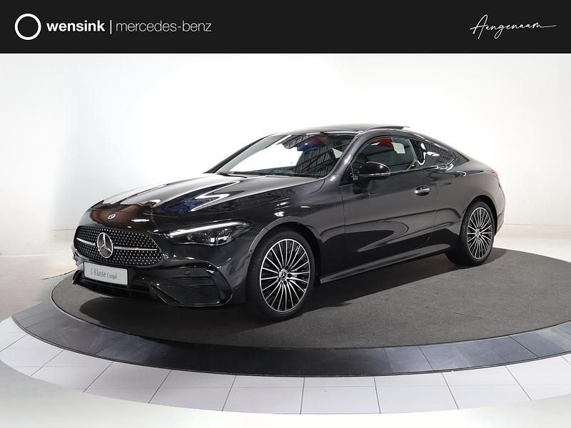 Grijs Nieuw 2025 Mercedes CLE200 AMG line Coupé | € 69.900 - Afbeelding 1/4