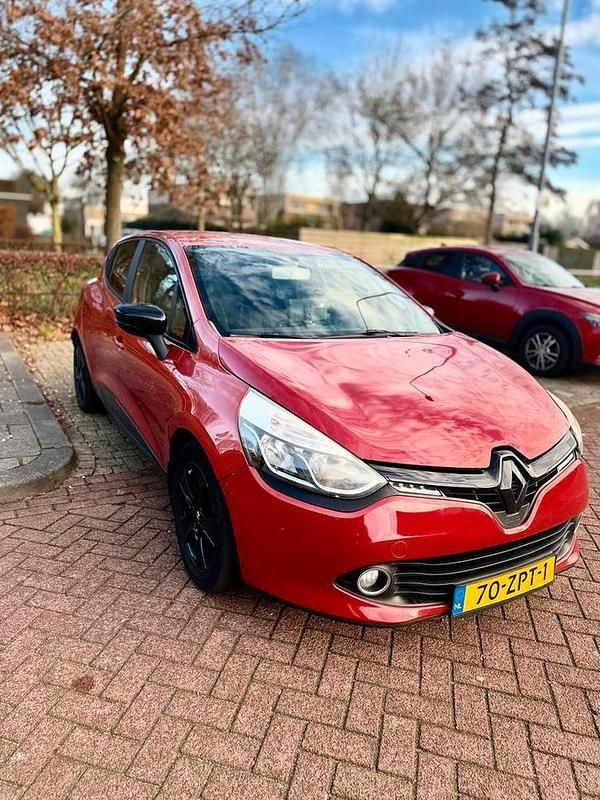 Gebruikt 2013 Renault Clio IV | € 4.299 (Iets duurder) - Afbeelding 1/4