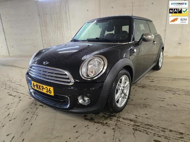 Zwart Gebruikt 2013 Mini ONE Hatchback | € 7.250 (Iets duurder) - Afbeelding 1/4