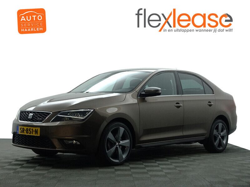 Bruin metallic Gebruikt 2018 Seat Toledo Business Hatchback | € 16.900 - Afbeelding 1/4