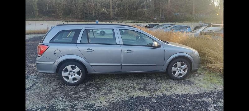 Occasion Opel Astra Edition 105 PK (77 kW) 2006 Grijs Stationwagen