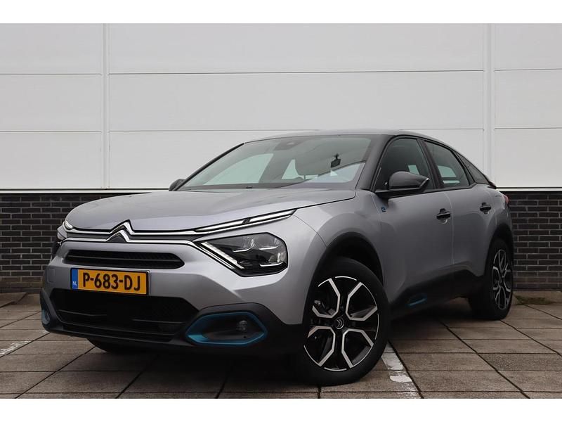 Grijs Gebruikt 2022 Citroën e-C4 Feel SUV | € 17.445 (Goede deal) - Afbeelding 1/1