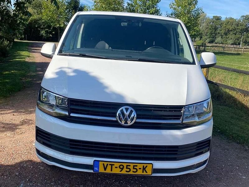 Wit Gebruikt 2016 VW T6 Highline Van | € 12.500 (Super prijs) - Afbeelding 1/4