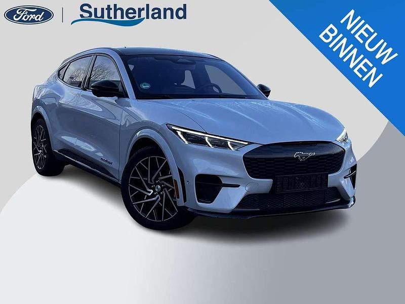 Wit Occasion 2022 Ford Mustang Mach-E GT SUV | € 38.900 (Eerlijke prijs) - Afbeelding 1/4