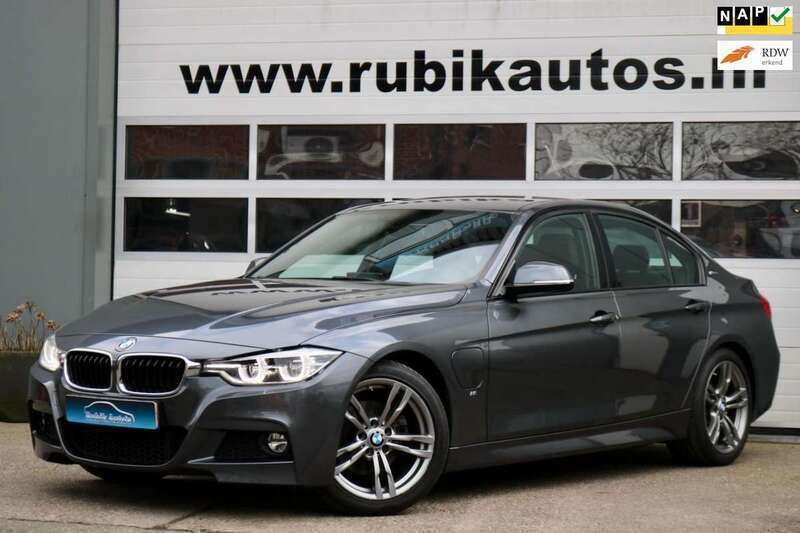 Grijs Gebruikt 2017 BMW 330e Executive Sedan | € 21.950 (Eerlijke prijs) - Afbeelding 1/4
