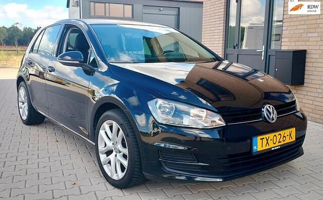 Zwart Gebruikt 2014 VW Golf VII Hatchback | € 7.249 (Eerlijke prijs) - Afbeelding 1/4
