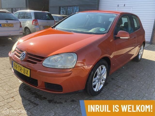 Oranje Gebruikt 2007 VW Golf V Comfortline Hatchback | € 650 (Super prijs) - Afbeelding 1/4