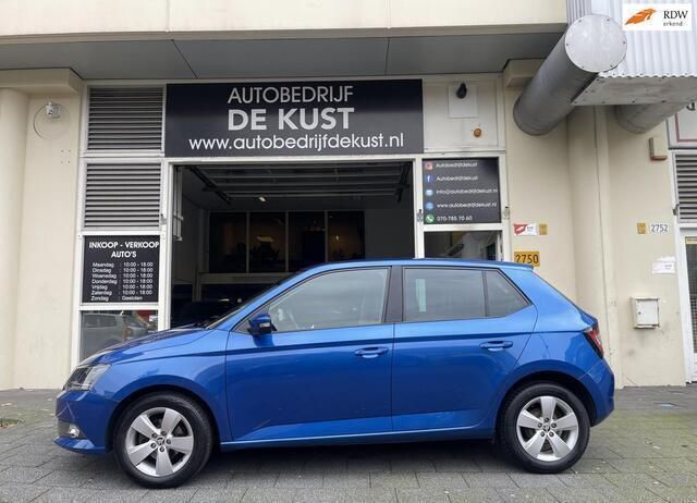 Blauw Gebruikt 2018 Skoda Fabia Hatchback | € 7.950 (Goede deal) - Afbeelding 1/4