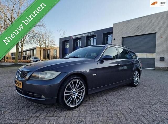 Occasion BMW 325 Executive 218 PK (160 kW) 2006 Grijs Stationwagen