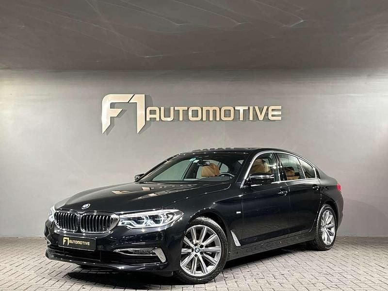 Zwart Gebruikt 2018 BMW 520 Executive Sedan | € 28.890 (Eerlijke prijs) - Afbeelding 1/3
