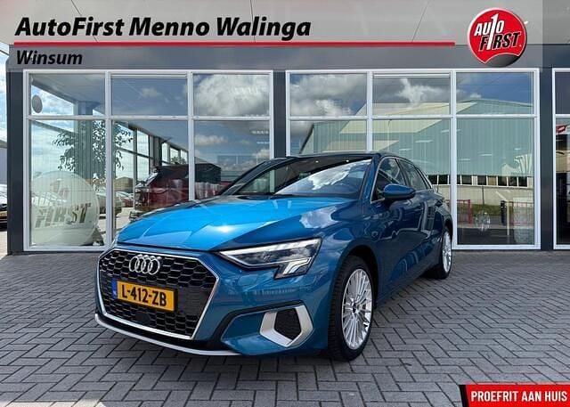 Blauw Occasion 2021 Audi A3 Sportback Advanced Hatchback | € 19.995 (Eerlijke prijs) - Afbeelding 1/4