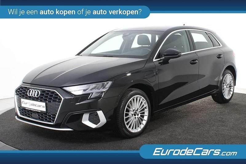 Zwart Gebruikt 2022 Audi A3 Sportback e-tron Hatchback | € 26.400 (Super prijs) - Afbeelding 1/4