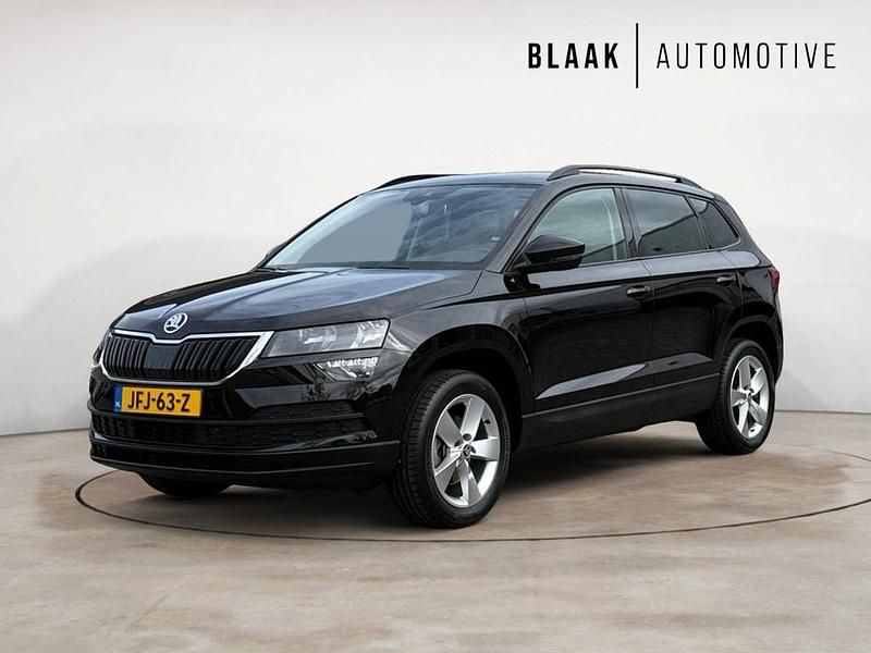 Zwart Gebruikt 2019 Skoda Karoq Ambition SUV | € 19.990 (Goede deal) - Afbeelding 1/4