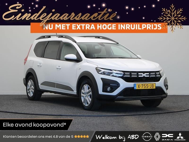 Wit Gebruikt 2023 Dacia Jogger Expression MPV | € 17.440 (Eerlijke prijs) - Afbeelding 1/3