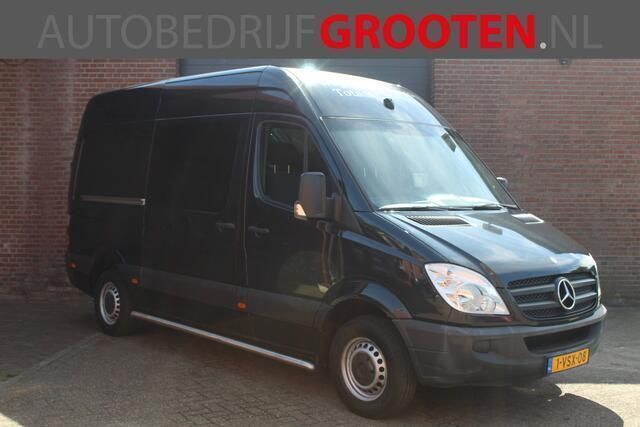Zwart Gebruikt 2012 Mercedes Sprinter Van | € 11.888 (Super prijs) - Afbeelding 1/4