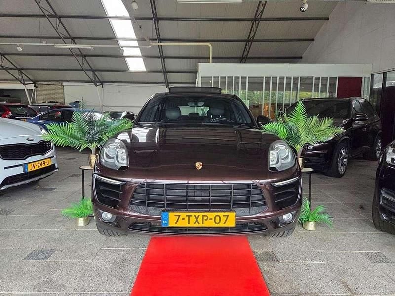Bruin Gebruikt 2014 Porsche Macan S SUV | € 24.999 - Afbeelding 1/3