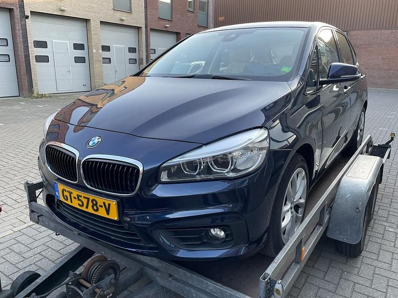 Blauw (metallic) Gebruikt 2015 BMW 220 Stationwagen | € 12.950 (Super prijs) - Afbeelding 1/4