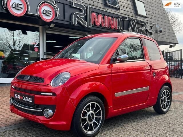 Rood Gebruikt 2017 Microcar M.Go Hatchback | € 11.750 (Duur) - Afbeelding 1/4