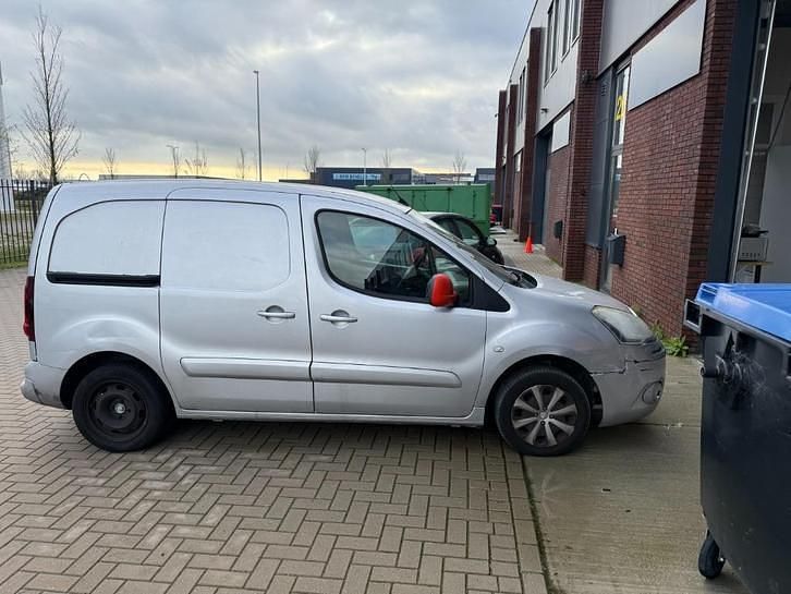 Gebruikt 2014 Citroën Berlingo MPV | € 2.800 (Super prijs) - Afbeelding 1/4
