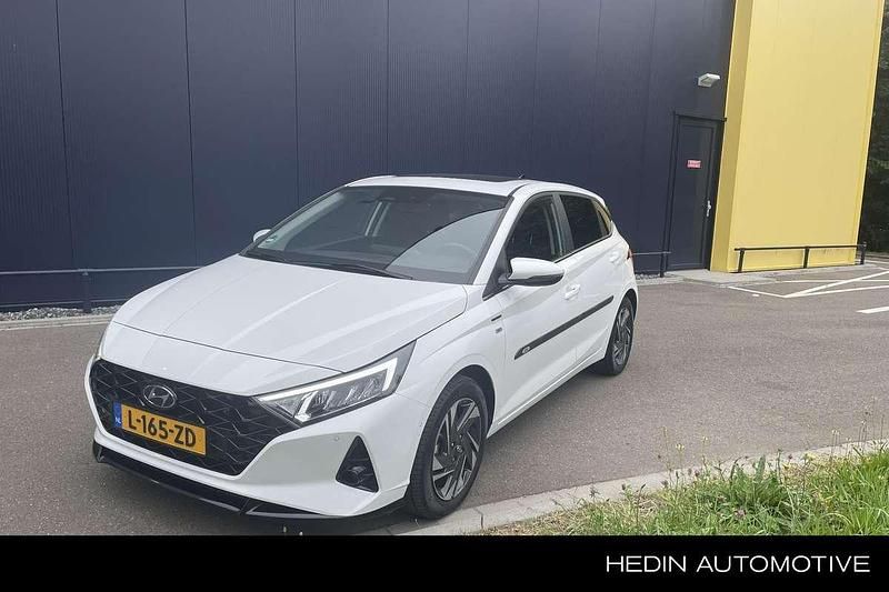 Wit Gebruikt 2021 Hyundai i20 Premium Hatchback | € 19.900 (Eerlijke prijs) - Afbeelding 1/3