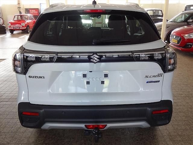 Occasion Suzuki SX4 129 PK (94 kW) 2022 Wit (metallic) SUV