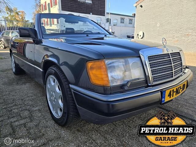 Occasion Mercedes E300 220 PK (161 kW) 1993 Zwart Cabriolet