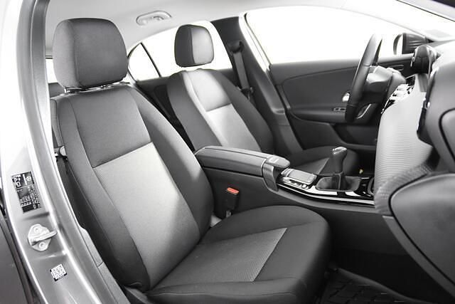 Occasion Mercedes A180 Business 136 PK (100 kW) 2020 Grijs Hatchback