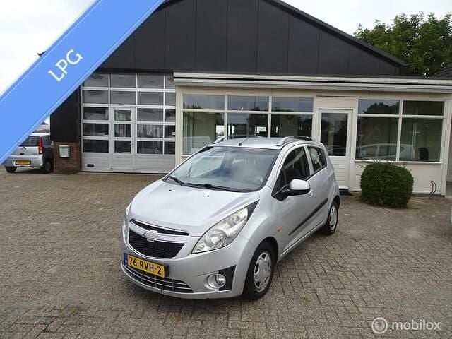 Grijs Gebruikt 2011 Chevrolet Spark LS Hatchback | € 2.450 (Eerlijke prijs) - Afbeelding 1/4