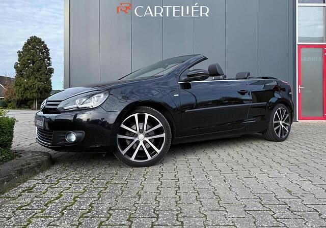 Zwart Occasion 2014 VW Golf Cabriolet Edition Cabriolet | € 10.950 (Eerlijke prijs) - Afbeelding 1/4