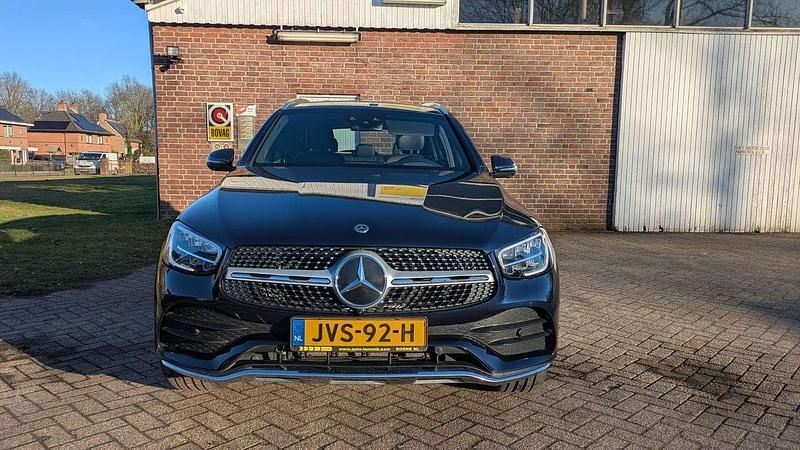 Occasion Mercedes GLC300e Premium Plus 320 PK (235 kW) 2021 Blauw SUV