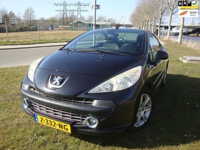 Zwart Occasion 2008 Peugeot 207 CC Cabriolet | € 1.999 (Goede deal) - Afbeelding 1/4