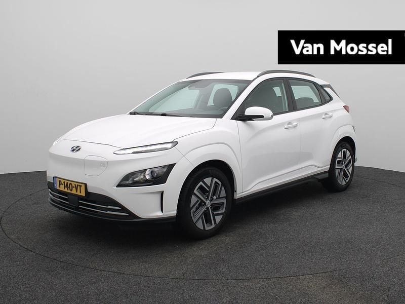 Wit Occasion 2022 Hyundai Kona Comfort SUV | € 23.940 (Eerlijke prijs) - Afbeelding 1/4