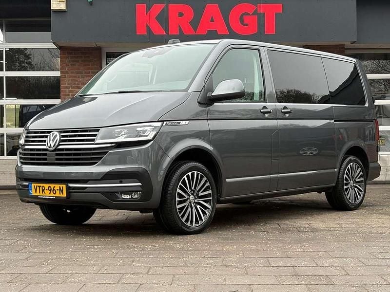Grijs (metallic) Occasion 2023 VW T6.1 Edition Van | € 39.950 (Super prijs) - Afbeelding 1/4