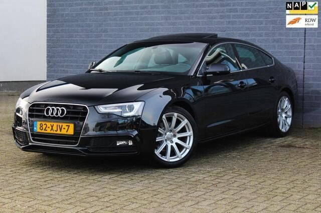 Zwart, metallic lak Gebruikt 2012 Audi A5 Sportback S-Line Hatchback | € 16.950 - Afbeelding 1/4