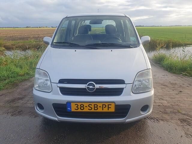 Occasion Opel Agila 2005 Grijs Hatchback