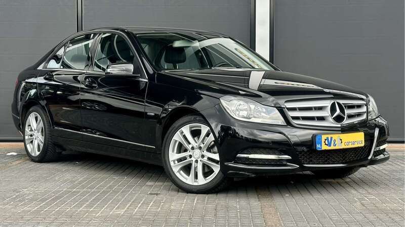 Zwart, metallic lak Gebruikt 2012 Mercedes C180 Avantgarde Sedan | € 13.950 (Eerlijke prijs) - Afbeelding 1/4