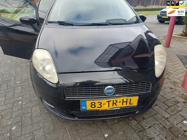 Occasion Fiat Grande Punto 78 PK (57 kW) 2007 Zwart Hatchback