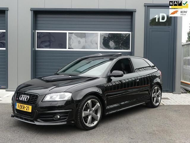 Zwart Gebruikt 2012 Audi A3 Ambition Hatchback | € 15.500 - Afbeelding 1/4