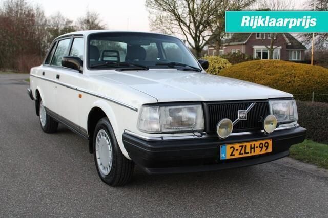 Wit Gebruikt 1991 Volvo 240 Sedan | € 8.900 - Afbeelding 1/4
