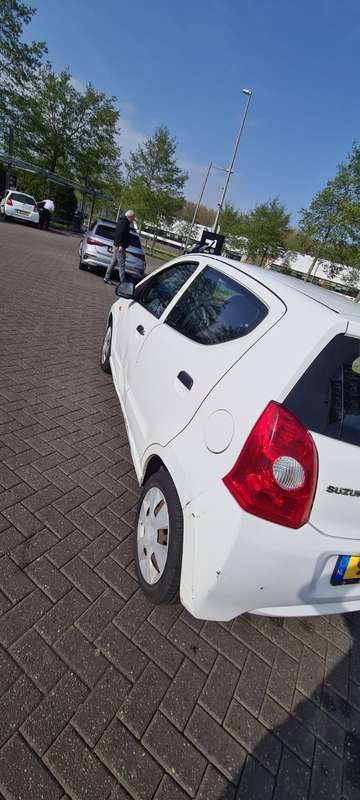 Wit Gebruikt 2010 Suzuki Alto Comfort Hatchback | € 1.600 (Goede deal) - Afbeelding 1/4