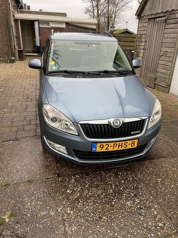 Blauw Occasion 2011 Skoda Fabia GreenLine Stationwagen | € 2.250 (Eerlijke prijs) - Afbeelding 1/4