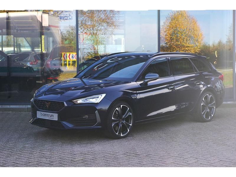 Blauw Gebruikt 2022 Cupra Leon VZ Stationwagen | € 26.450 (Eerlijke prijs) - Afbeelding 1/4