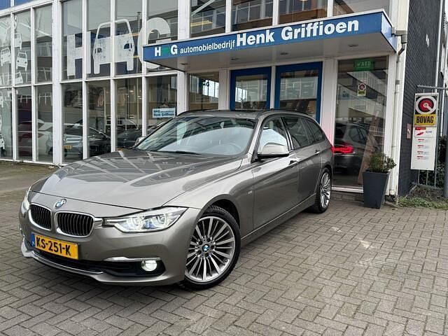 Occasion BMW 330 Executive 252 PK (185 kW) 2016 Grijs Stationwagen
