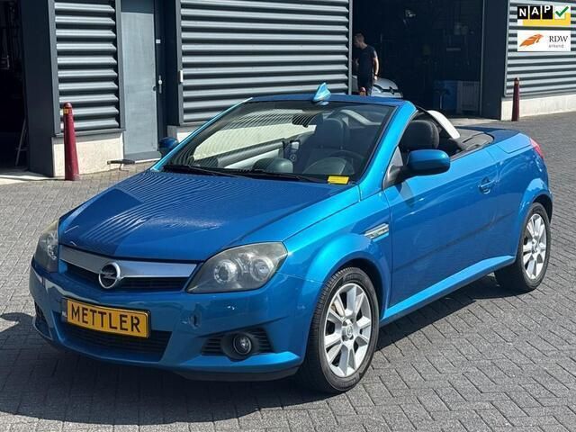 Blauw Gebruikt 2005 Opel Tigra Cosmo Cabriolet | € 1.650 (Goede deal) - Afbeelding 1/4