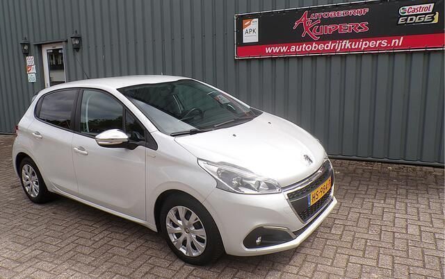 Wit Gebruikt 2015 Peugeot 208 Hatchback | € 5.999 (Eerlijke prijs) - Afbeelding 1/4