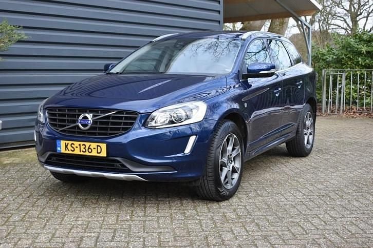 Blauw (metallic) Occasion 2016 Volvo XC60 Ocean Race SUV | € 17.894 (Goede deal) - Afbeelding 1/4
