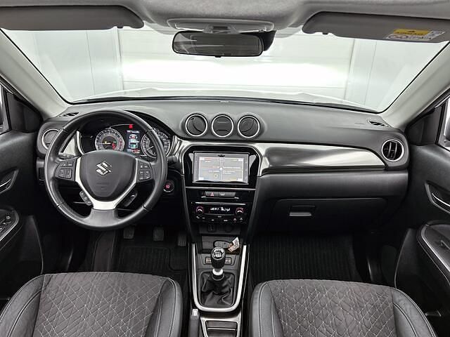 Occasion Suzuki Vitara Style 131 PK (96 kW) 2022 Grijs SUV