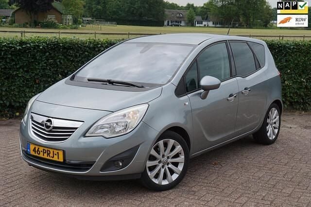 Grijs, metallic lak Gebruikt 2011 Opel Meriva Cosmo MPV | € 3.999 (Eerlijke prijs) - Afbeelding 1/4